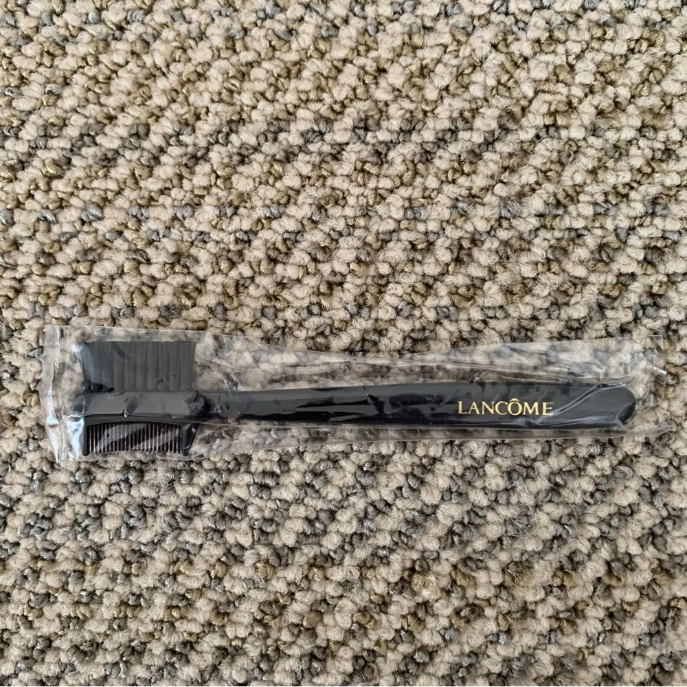 New Lancôme Dual Sided Eyebrow and Eyelash Brush and Comb